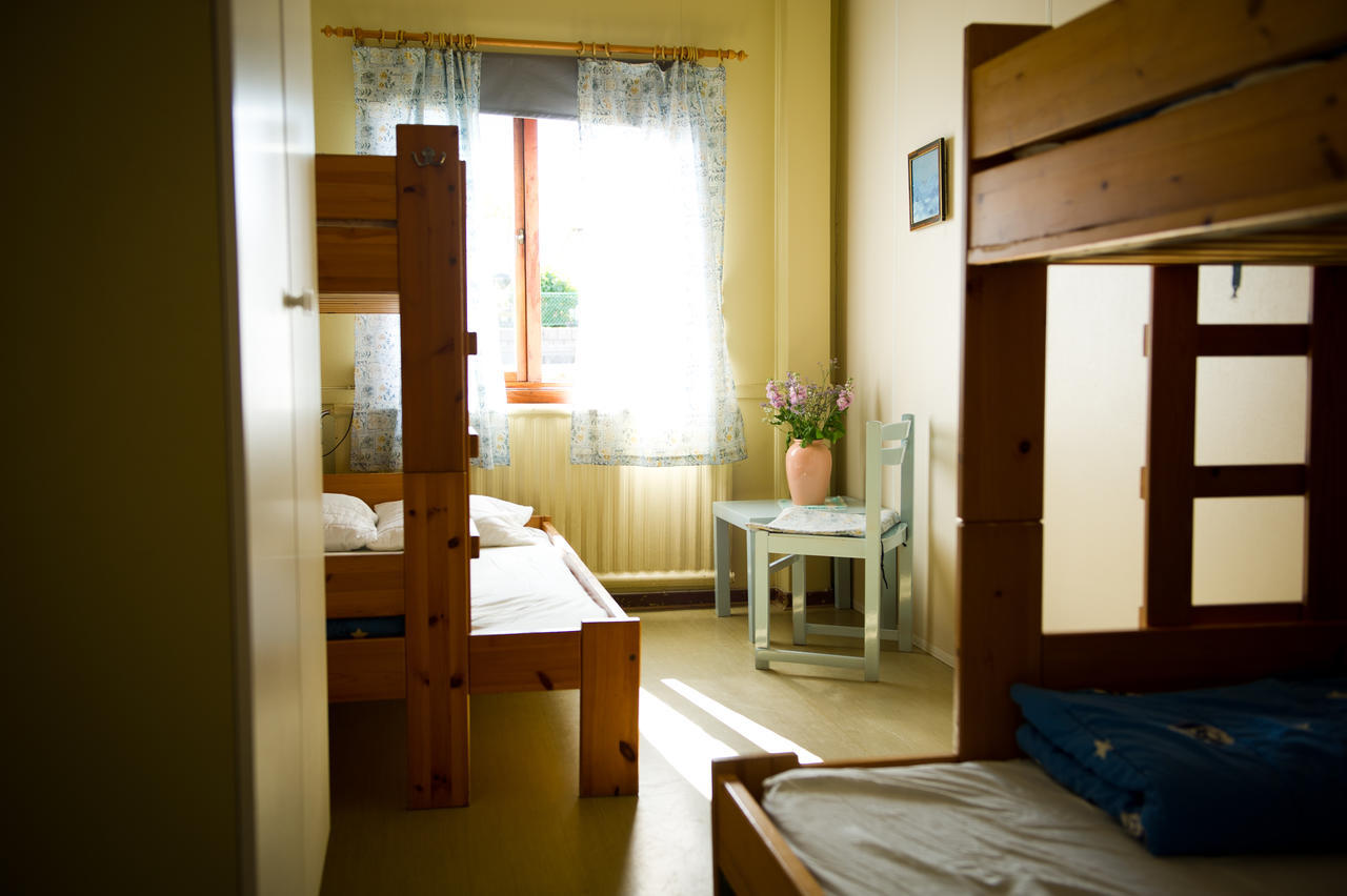 Hovenasets Vandrarhem Room photo